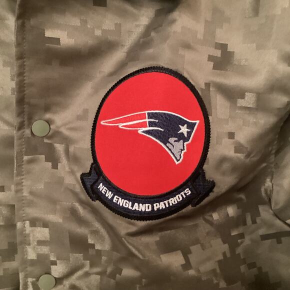 New England Patriots Men's Medium Nike Button Down Camouflage Coat Jacket NWT - Picture 3 of 7